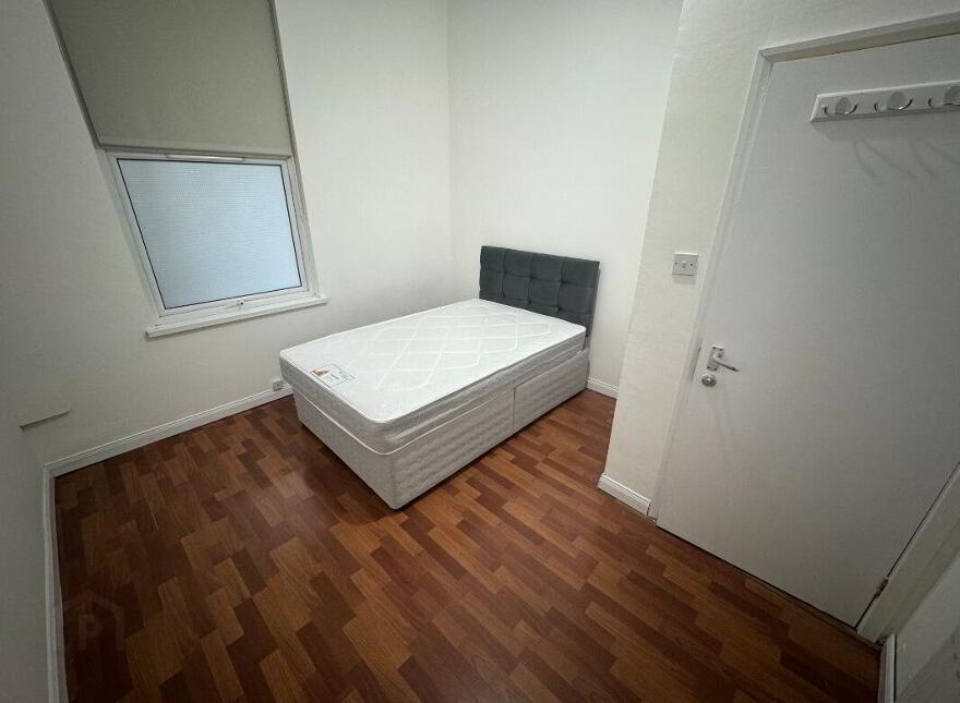 Apartment 1 32 North Parade, Belfast, BT7 2GG