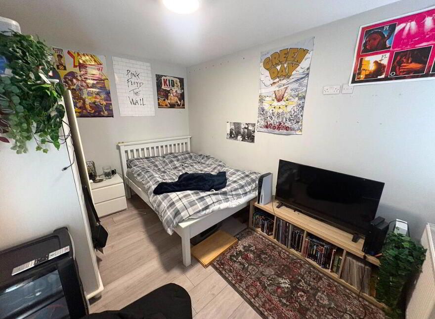 Apt 3, 23 Fitzroy Avenue, Belfast, BT7 1HS