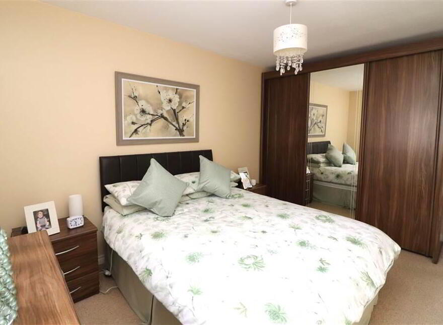 4 Drumlough Gardens, Moira Road, Lisburn, BT28 1RT