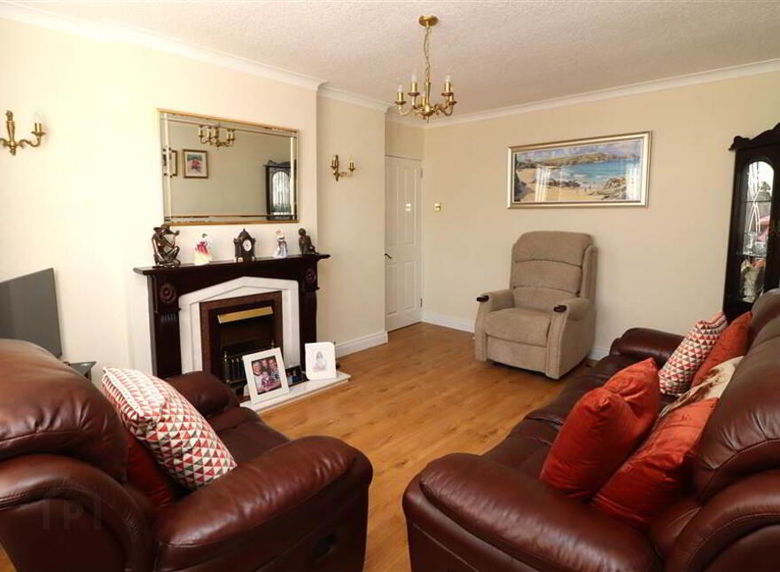 4 Drumlough Gardens, Moira Road, Lisburn, BT28 1RT