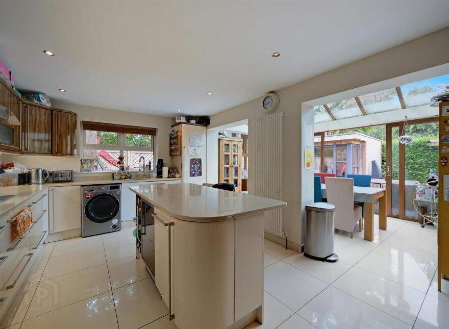 2c Wilshere Drive, Belfast, BT4 2GP