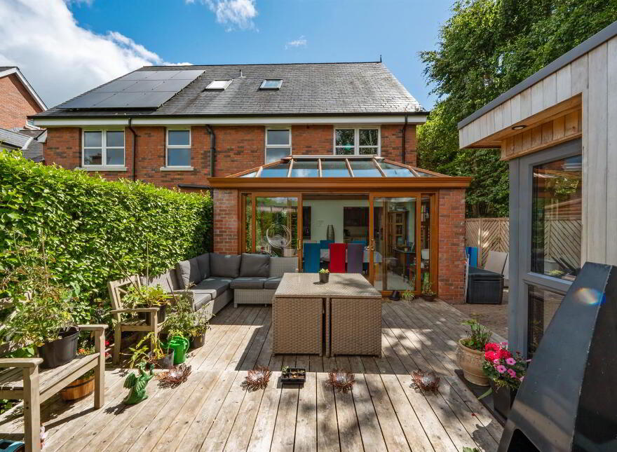 2c Wilshere Drive, Belfast, BT4 2GP