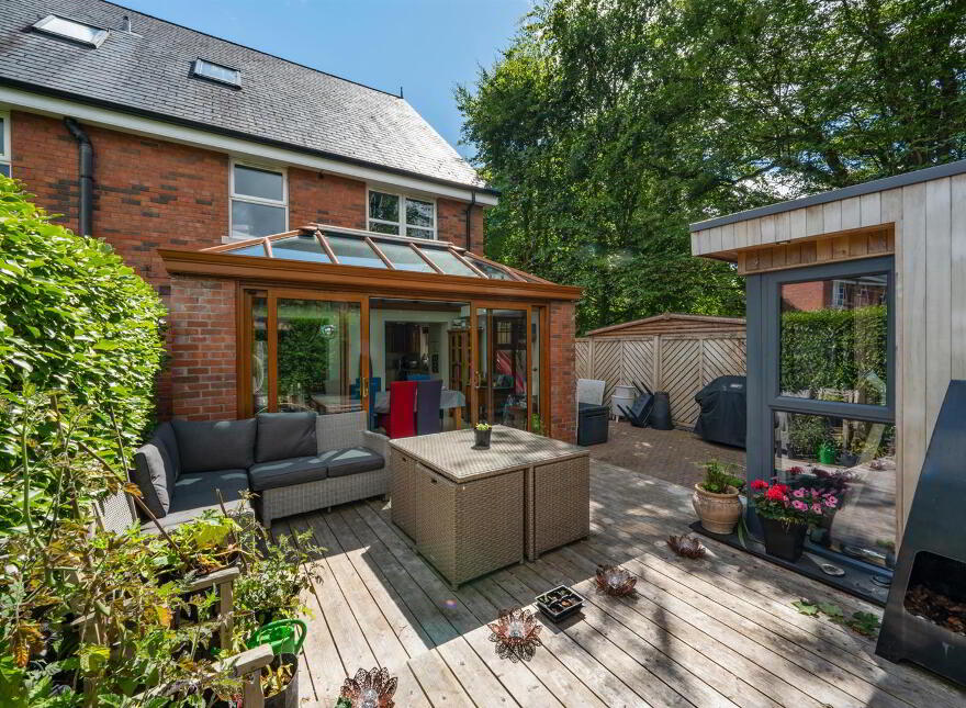 2c Wilshere Drive, Belfast, BT4 2GP