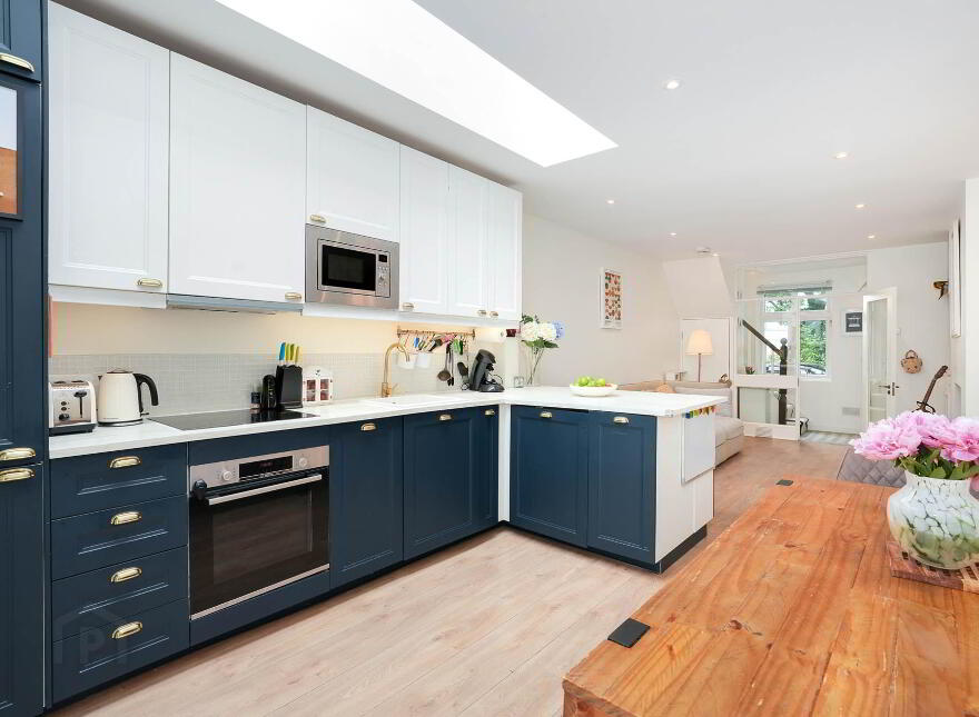 13 Brookvale Road, Donnybrook, Dublin, D04C6H9