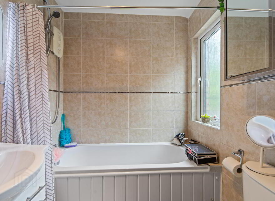 37 Willowbank Gardens, Belfast, BT15 5AJ
