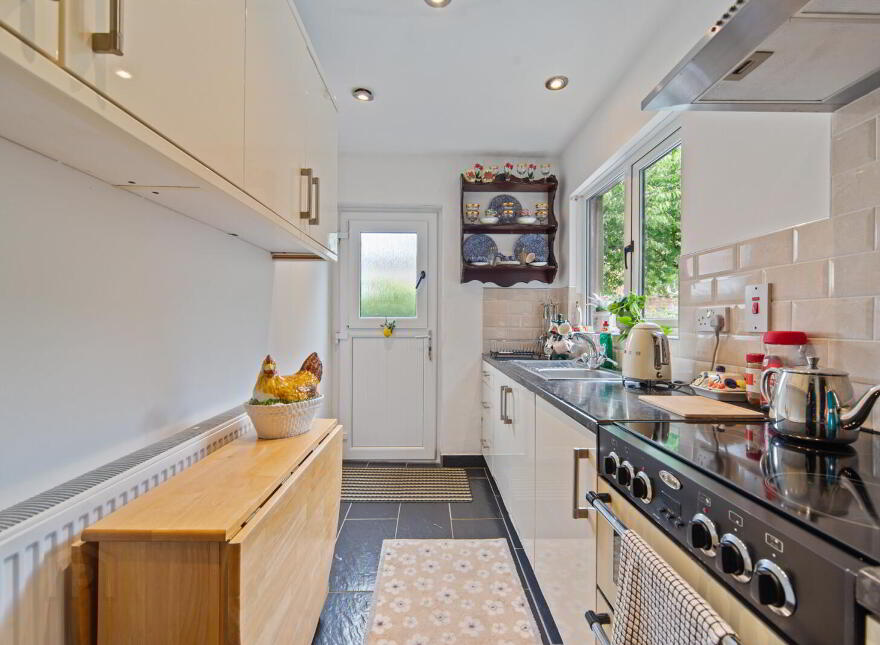 37 Willowbank Gardens, Belfast, BT15 5AJ