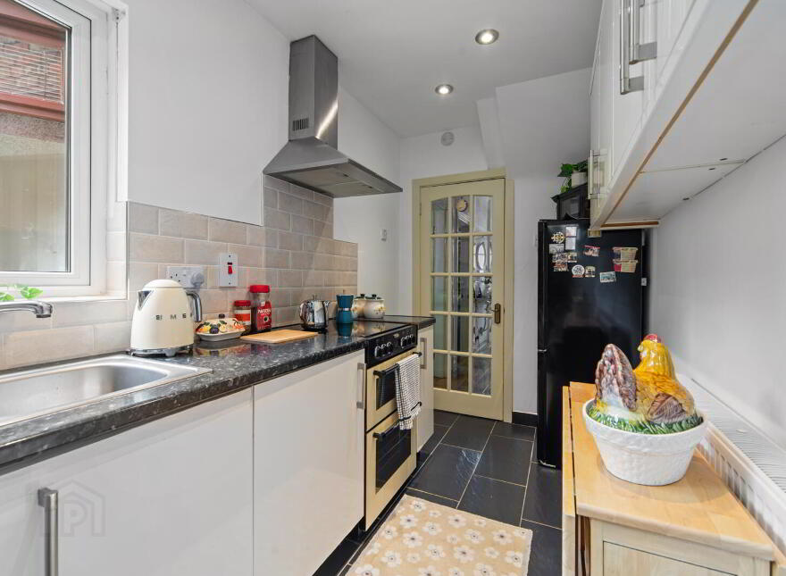 37 Willowbank Gardens, Belfast, BT15 5AJ