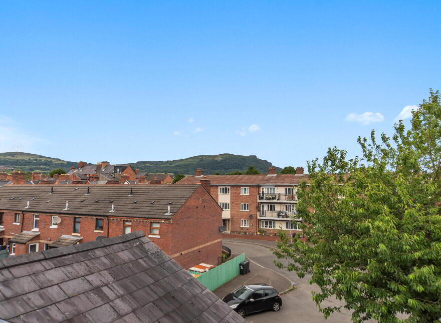 37 Willowbank Gardens, Belfast, BT15 5AJ
