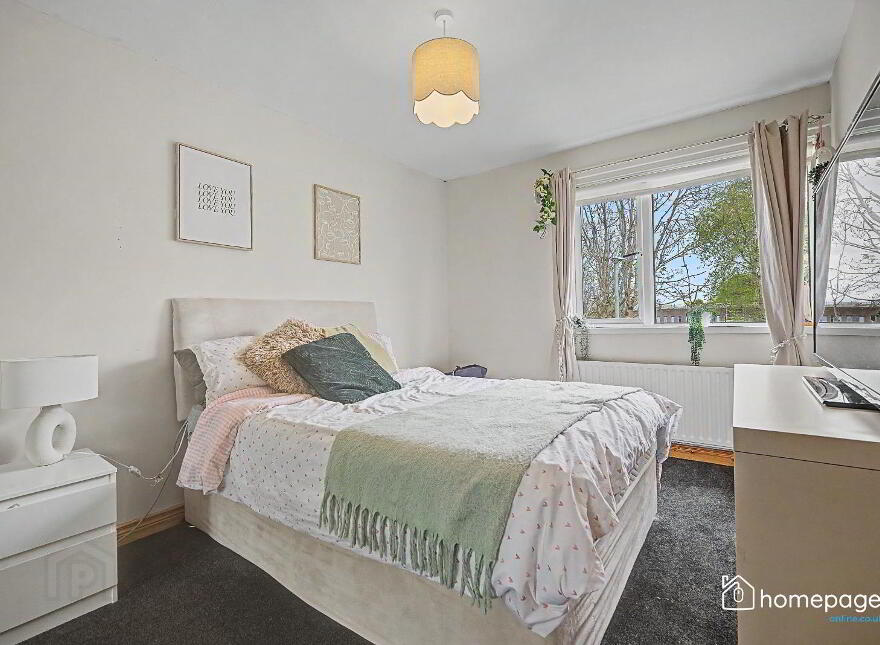 490 Carnhill, Derry / Londonderry, BT48 8BX