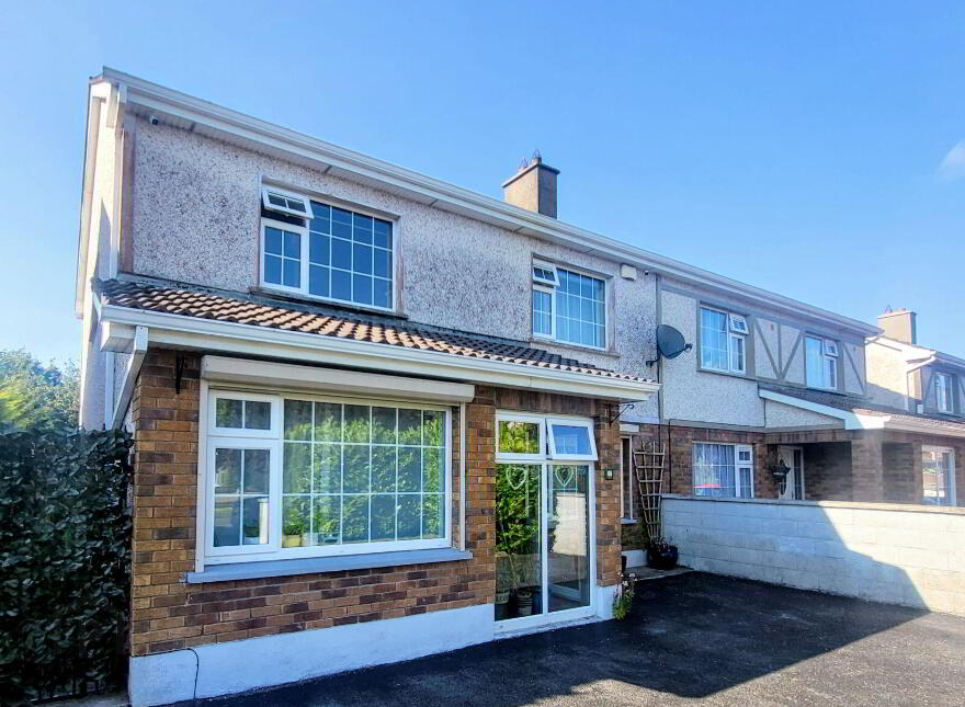 27 Ardnacassa Avenue, Ballinalee Road, Longford Town, N39P7E2