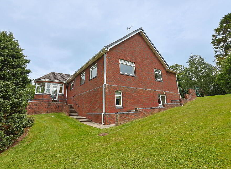1 Ballyleny Road, Richhill, Armagh, BT61 9LS