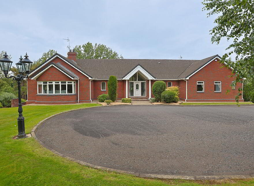 1 Ballyleny Road, Richhill, Armagh, BT61 9LS