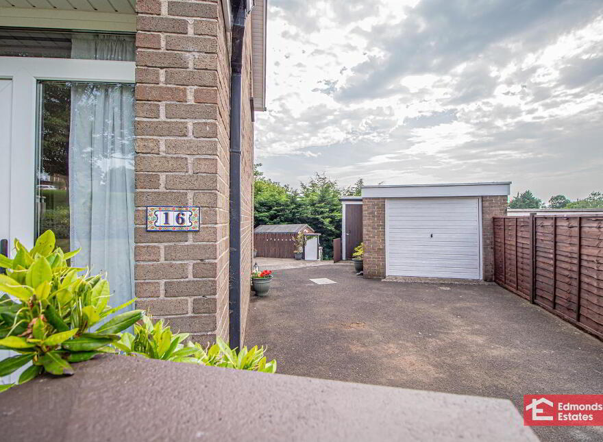 16 Pennyhill Drive, Ballymena, BT42 2NY