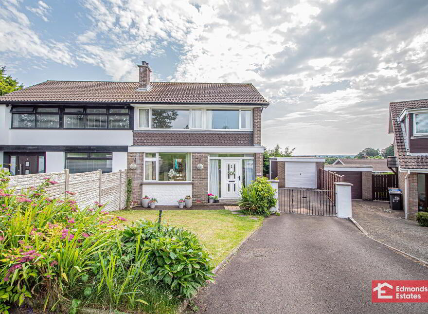 16 Pennyhill Drive, Ballymena, BT42 2NY