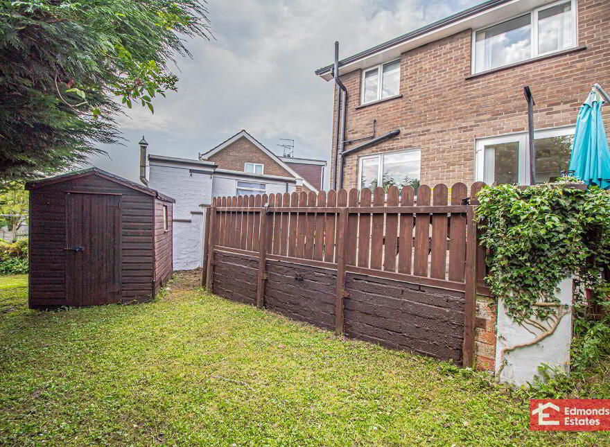 16 Pennyhill Drive, Ballymena, BT42 2NY