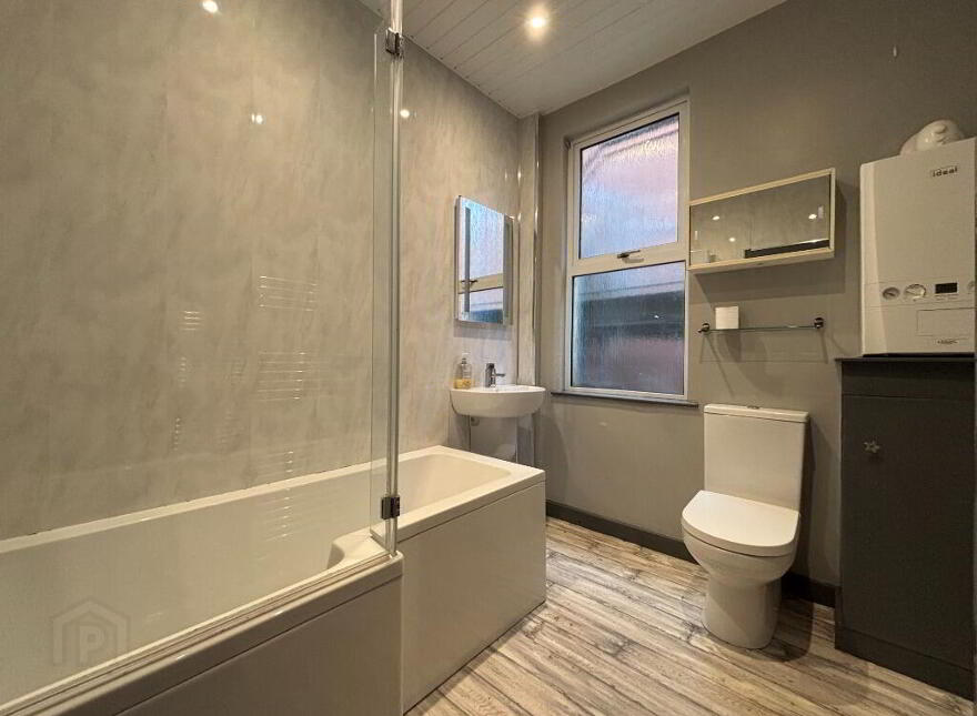 Apt 2, 35 Ulsterville Avenue, Belfast, BT9 7AS