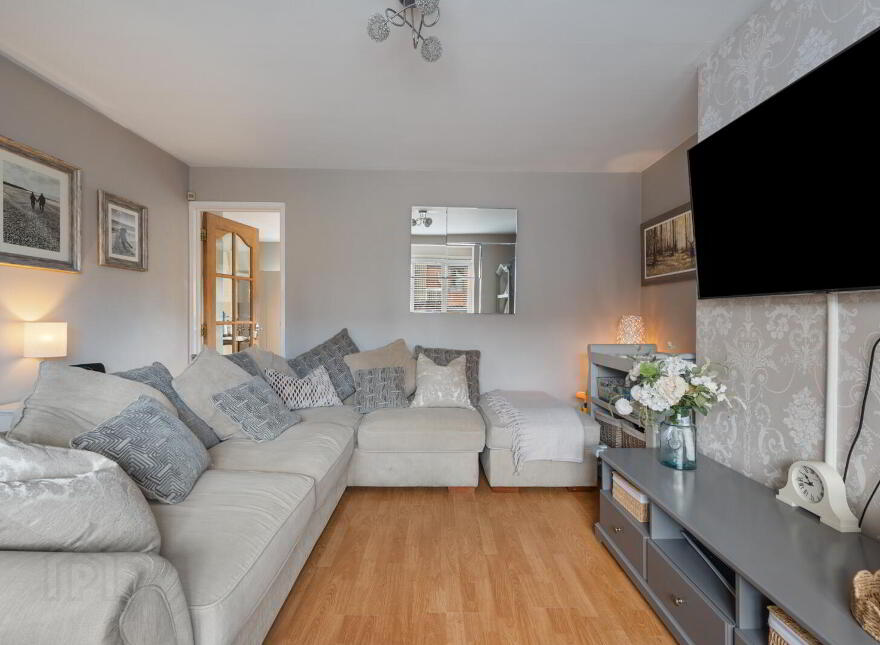 15 Glendhu Manor, Belfast, BT4 2RJ