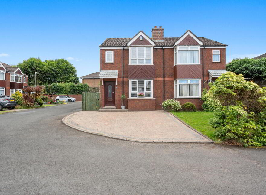 15 Glendhu Manor, Belfast, BT4 2RJ