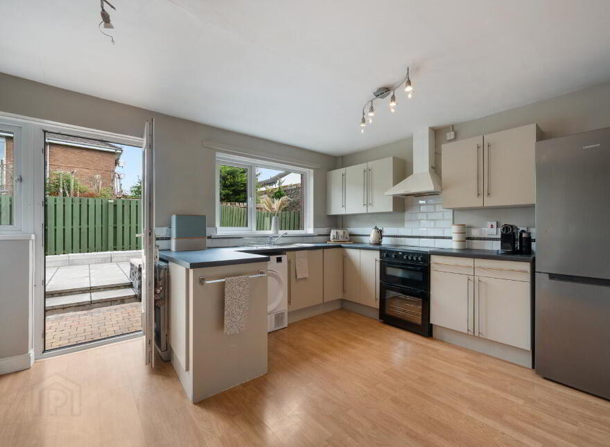 15 Glendhu Manor, Belfast, BT4 2RJ