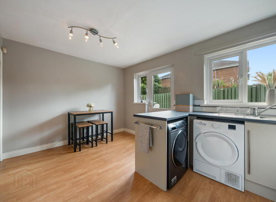 15 Glendhu Manor, Belfast, BT4 2RJ