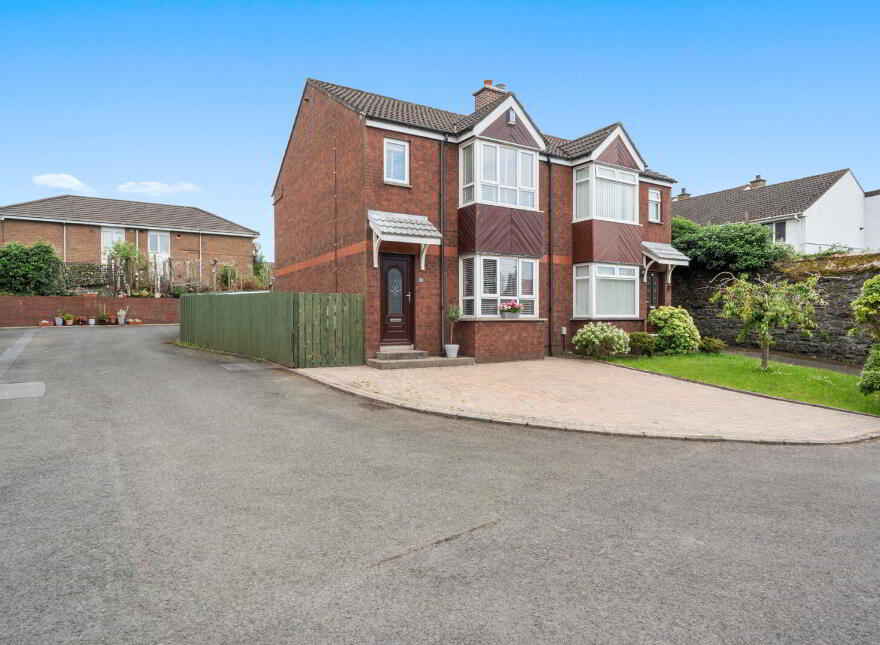 15 Glendhu Manor, Belfast, BT4 2RJ