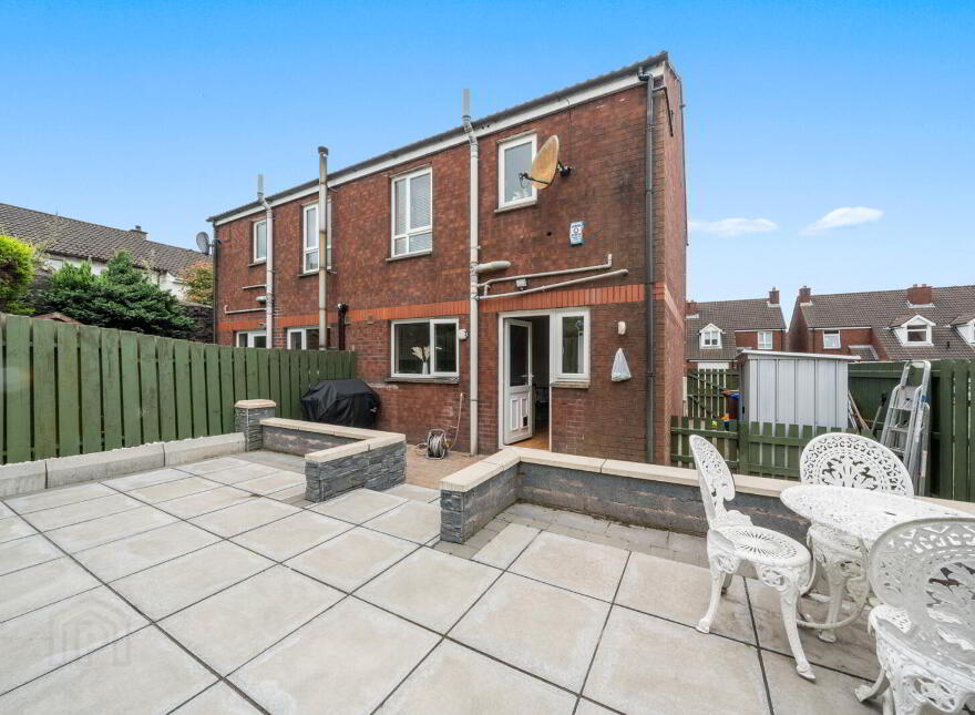 15 Glendhu Manor, Belfast, BT4 2RJ