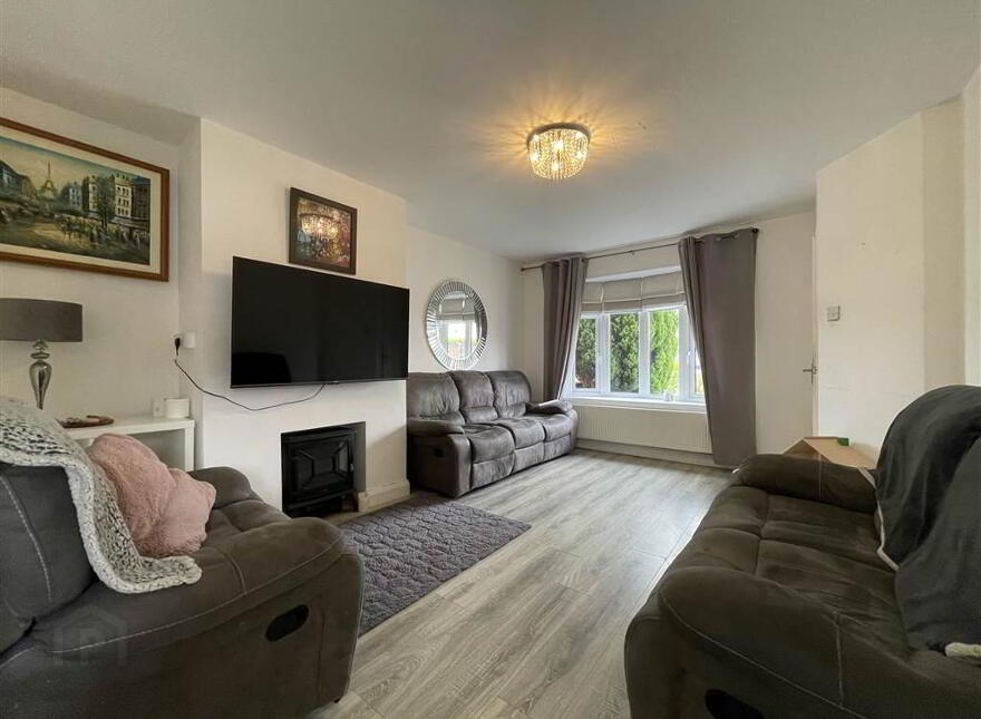 14 Lagmore Grove, Belfast, BT17 0TD