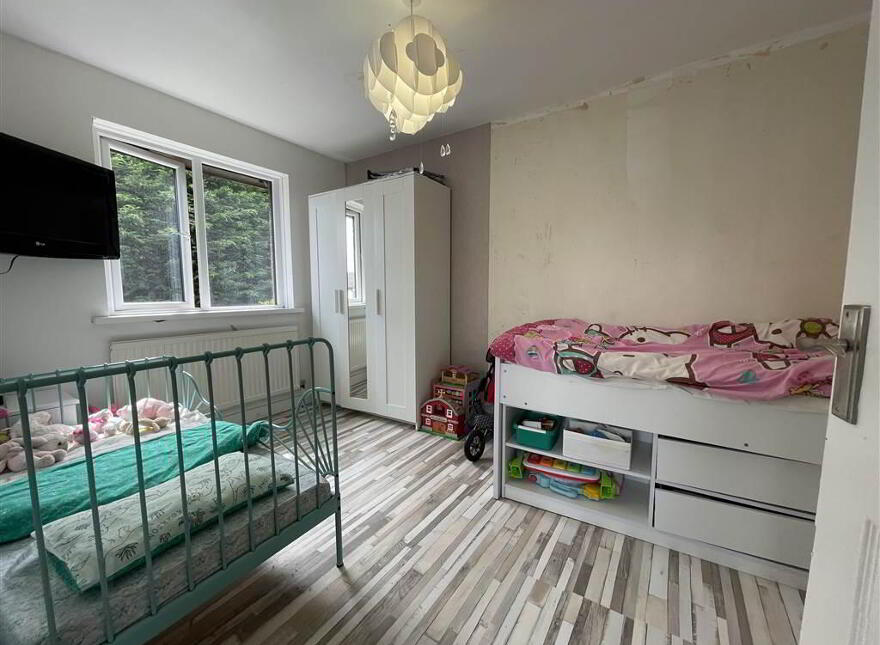14 Lagmore Grove, Belfast, BT17 0TD
