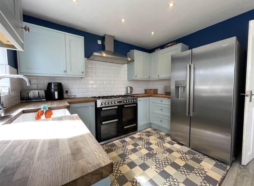 14 Lagmore Grove, Belfast, BT17 0TD
