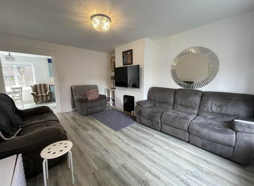 14 Lagmore Grove, Belfast, BT17 0TD