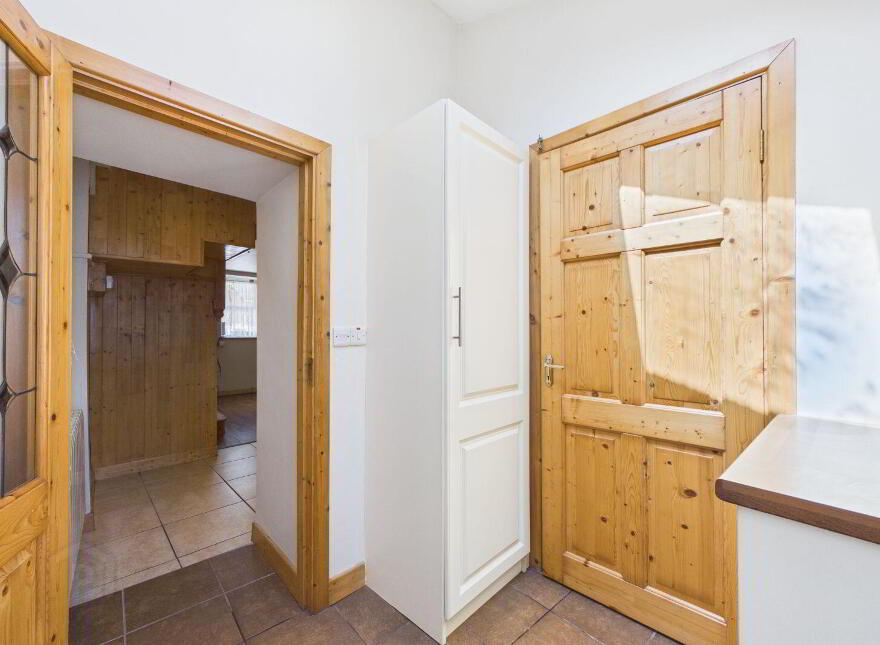 Brookside, Passage East, X91DK00