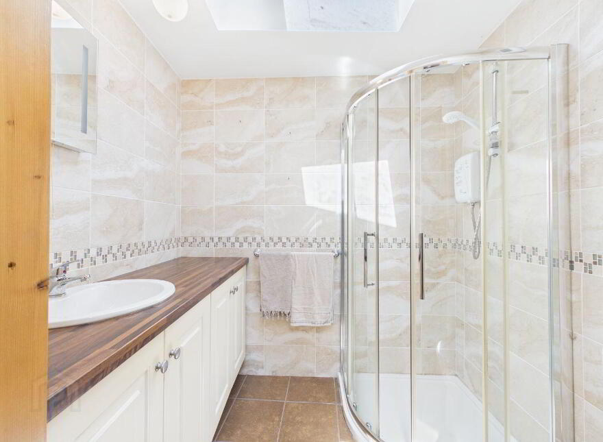 Brookside, Passage East, X91DK00