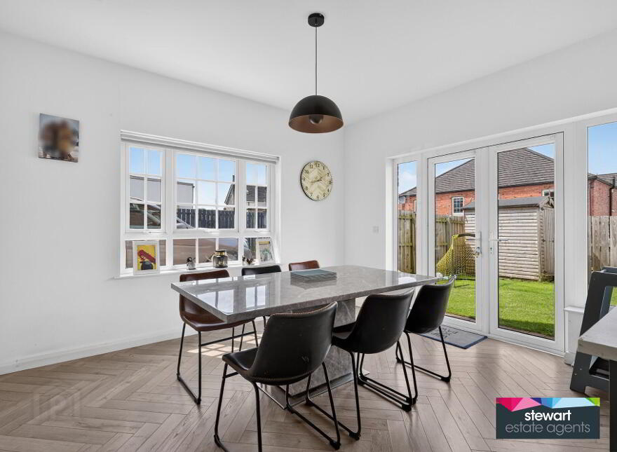 4 Harlow Mews, Meeting Street, Moira, BT67 0XJ
