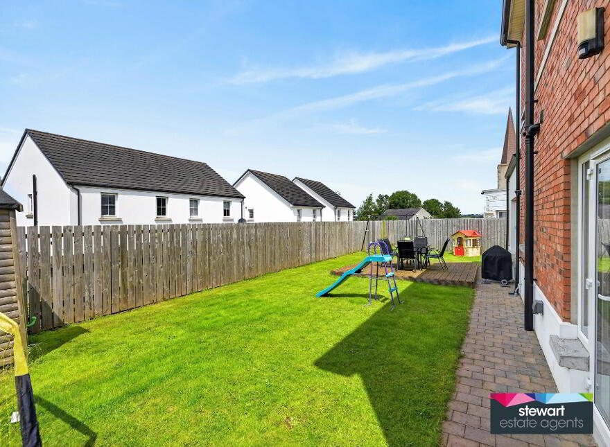4 Harlow Mews, Meeting Street, Moira, BT67 0XJ
