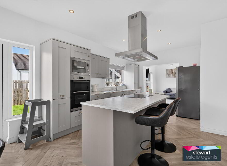 4 Harlow Mews, Meeting Street, Moira, BT67 0XJ