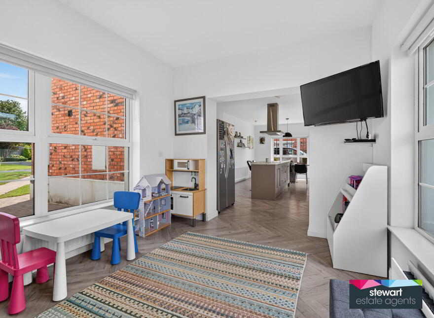 4 Harlow Mews, Meeting Street, Moira, BT67 0XJ