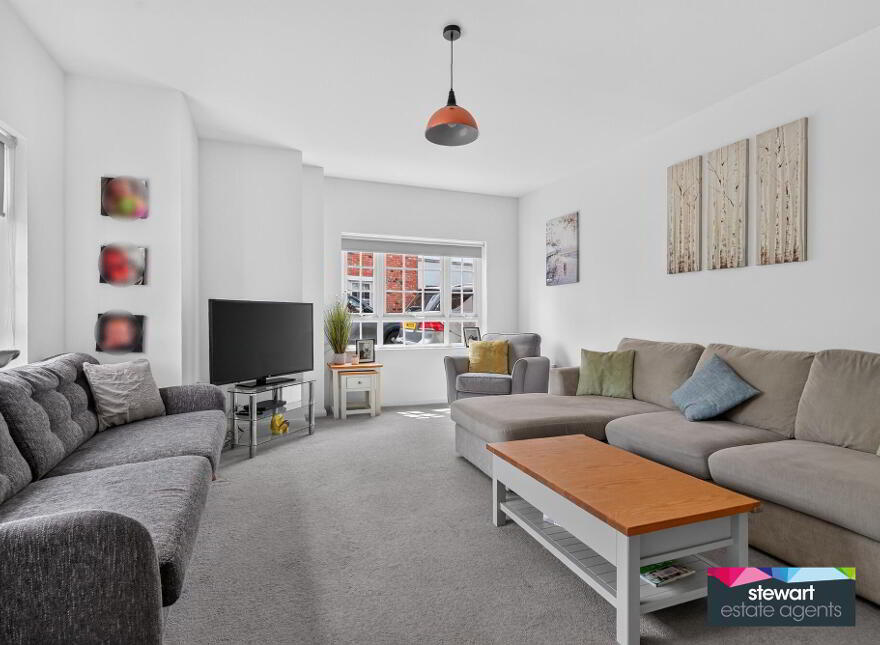 4 Harlow Mews, Meeting Street, Moira, BT67 0XJ