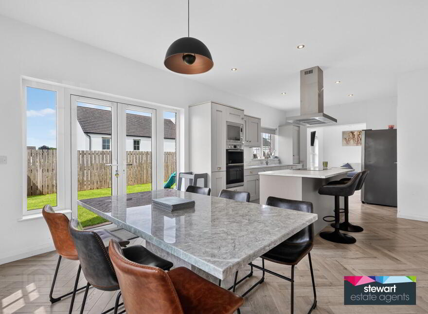 4 Harlow Mews, Meeting Street, Moira, BT67 0XJ