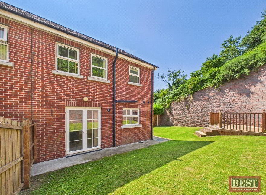 63 Mountain View, Warrenpoint, Newry, BT34 3XG
