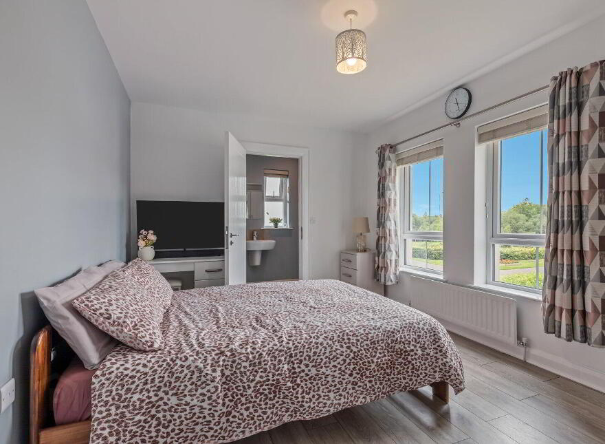 16 Royal Ascot Mews, Carryduff, Belfast, BT8 8SD