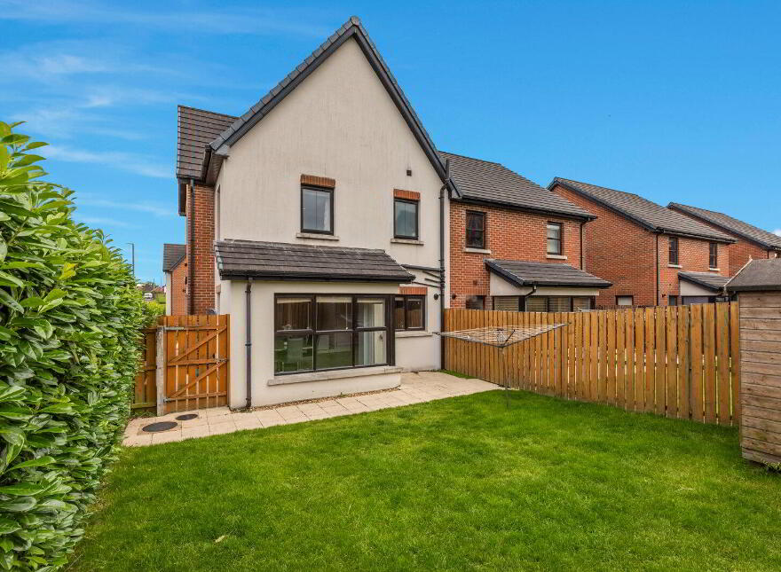 16 Royal Ascot Mews, Carryduff, Belfast, BT8 8SD
