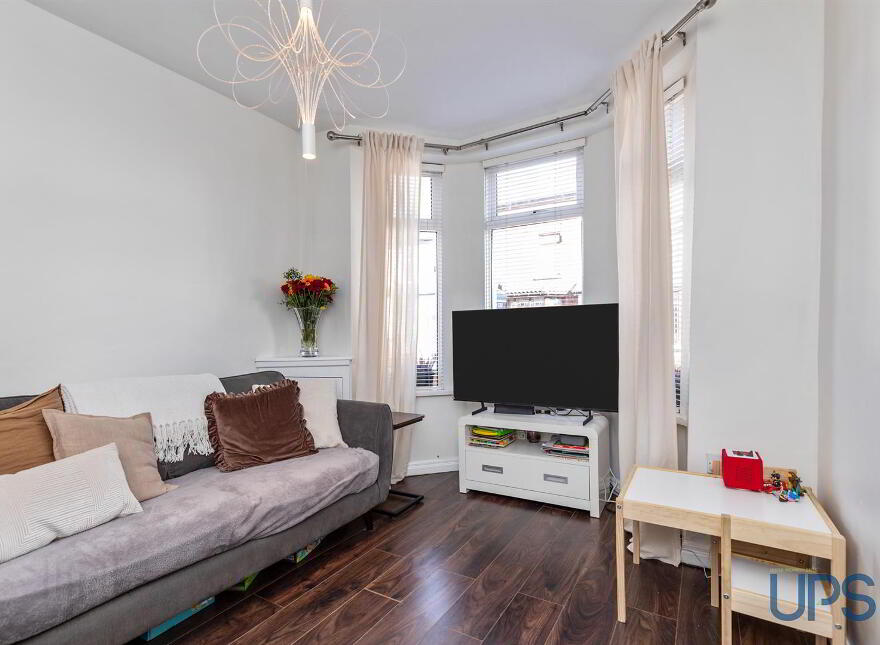12 Arizona Street, Glen Road, Belfast, BT11 8AG