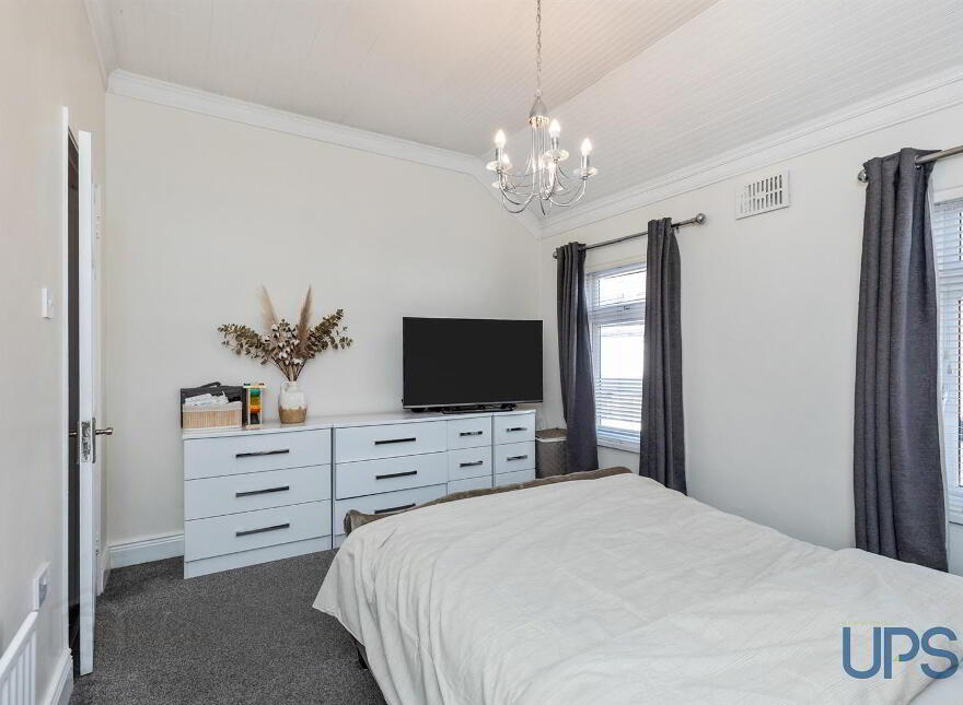 12 Arizona Street, Glen Road, Belfast, BT11 8AG