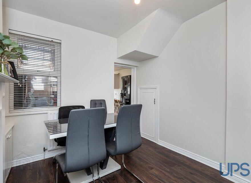 12 Arizona Street, Glen Road, Belfast, BT11 8AG