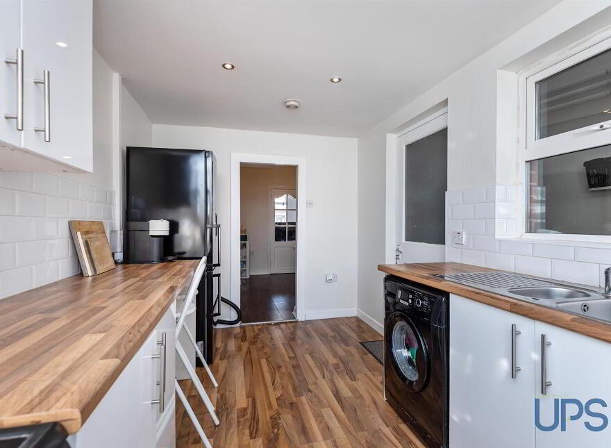 12 Arizona Street, Glen Road, Belfast, BT11 8AG