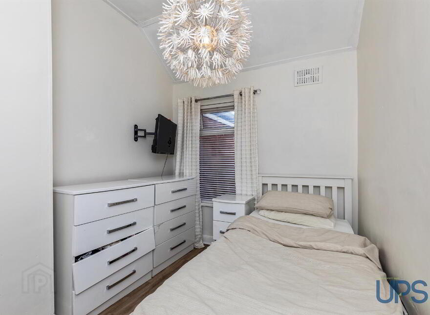 12 Arizona Street, Glen Road, Belfast, BT11 8AG