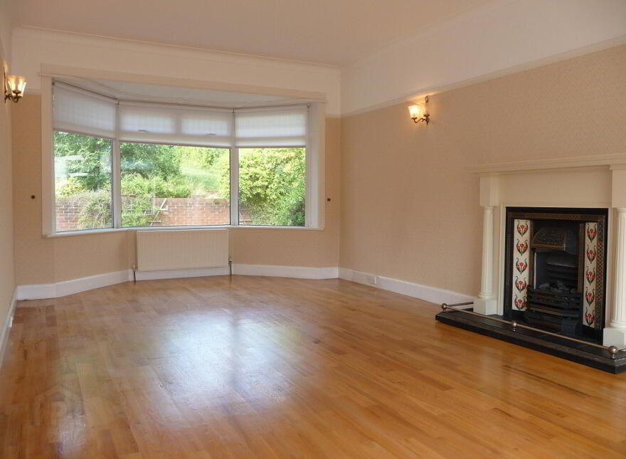 14 Cleaver Park, Malone Road, Belfast, BT9 5HX
