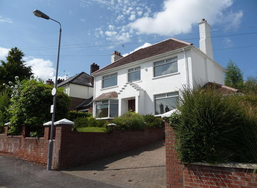 14 Cleaver Park, Malone Road, Belfast, BT9 5HX