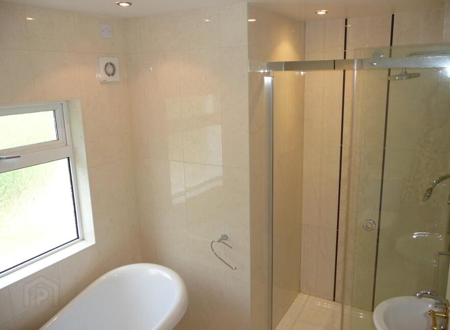 14 Cleaver Park, Malone Road, Belfast, BT9 5HX