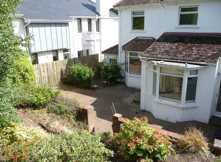 14 Cleaver Park, Malone Road, Belfast, BT9 5HX